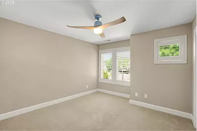 15677 Fieldstone Dr, Lake Oswego, OR 97035 - Photo 33