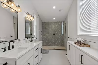 370 Tulip Ln, Woodland, WA 98674 - Photo 41