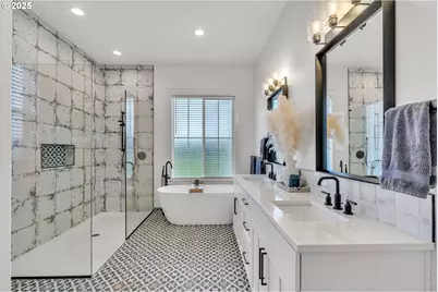 370 Tulip Ln, Woodland, WA 98674 - Photo 5