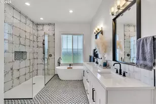 370 Tulip Ln, Woodland, WA 98674 - Photo 5