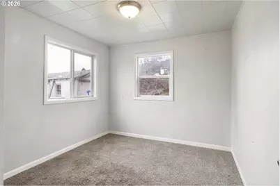 593 NW Sweetbrier Ave, Roseburg, OR 97471 - Photo 25