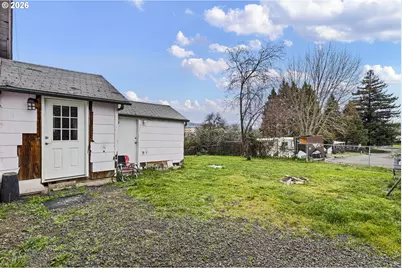 593 NW Sweetbrier Ave, Roseburg, OR 97471 - Photo 41