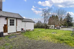 593 NW Sweetbrier Ave, Roseburg, OR 97471 - Photo 41