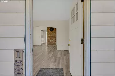 18223 S Springwater Rd, Estacada, OR 97023 - Photo 5