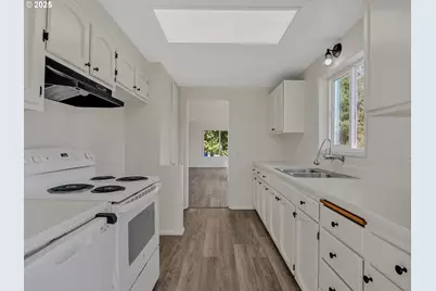 18223 S Springwater Rd, Estacada, OR 97023 - Photo 9