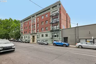 1631 NW Everett St, Portland, OR 97209 - Photo 3