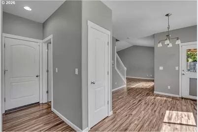 433 S Main St, Mount Angel, OR 97362 - Photo 15