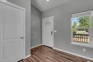 433 S Main St, Mount Angel, OR 97362 - Photo 5