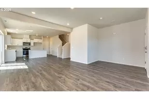 2957 U St, Springfield, OR 97477 - Photo 5