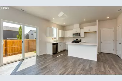 2957 U St, Springfield, OR 97477 - Photo 9