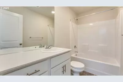 2957 U St, Springfield, OR 97477 - Photo 31