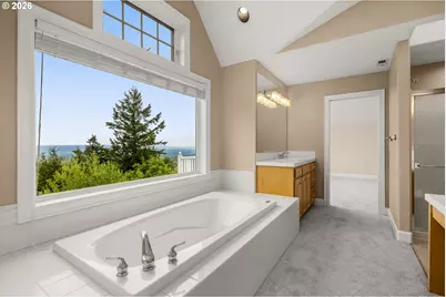 2215 NW Crestview Way, Portland, OR 97229 - Photo 23