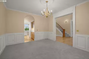 2215 NW Crestview Way, Portland, OR 97229 - Photo 15