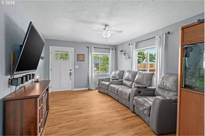 550 SE 16th St, Salem, OR 97301 - Photo 5