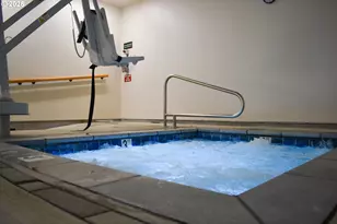 943 Oregon Way, Woodburn, OR 97071 - Photo 45