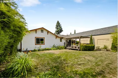 5747 NE Ainsworth St, Portland, OR 97218 - Photo 27
