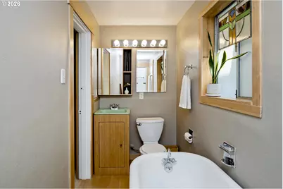 5747 NE Ainsworth St, Portland, OR 97218 - Photo 21