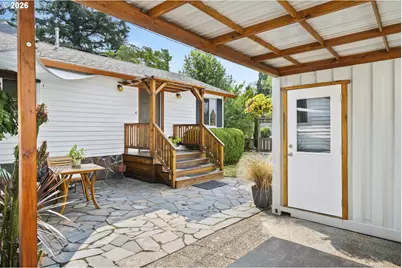5747 NE Ainsworth St, Portland, OR 97218 - Photo 33