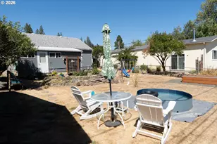 526 W second Ave, Sutherlin, OR 97479 - Photo 17