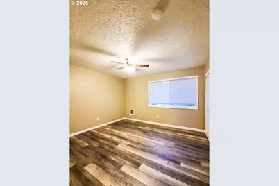 131 SE Ainslee Ave, Depoe Bay, OR 97341 - Photo 19