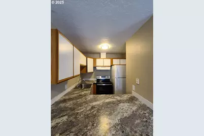 131 SE Ainslee Ave, Depoe Bay, OR 97341 - Photo 7