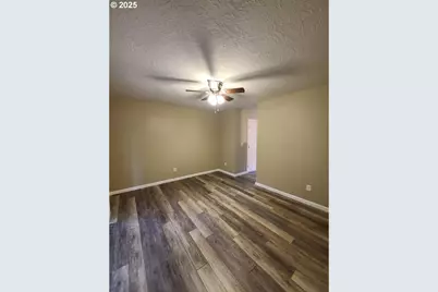 131 SE Ainslee Ave, Depoe Bay, OR 97341 - Photo 17