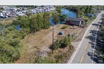 56941 Fishtrap Rd, Coquille, OR 97423 - Photo 9