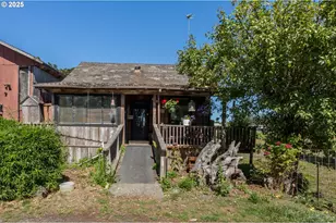 56941 Fishtrap Rd, Coquille, OR 97423 - Photo 13