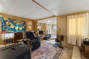 601 Westlog St, Yoncalla, OR 97499 - Photo 5