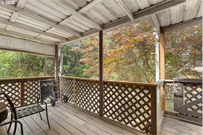 601 Westlog St, Yoncalla, OR 97499 - Photo 3