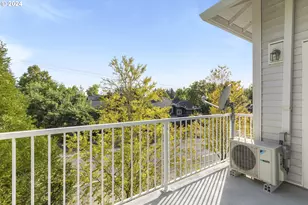 14655 SW Beard Rd, Beaverton, OR 97007 - Photo 17