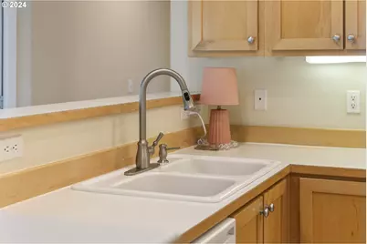 14655 SW Beard Rd #201, Beaverton, OR 97007 - Photo 21