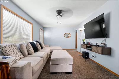 803 W Tamarack Ave, Hermiston, OR 97838 - Photo 5