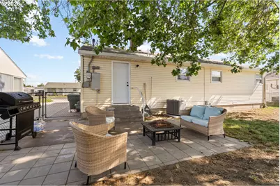 803 W Tamarack Ave, Hermiston, OR 97838 - Photo 5