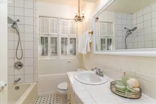 589 Ridgeway Rd, Lake Oswego, OR 97034 - Photo 19