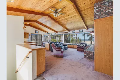 1080 SW Norwood Dr, Waldport, OR 97394 - Photo 3