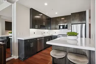 1025 NW Couch St, Portland, OR 97209 - Photo 9