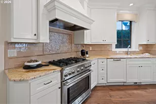 784 3rd St, Lake Oswego, OR 97034 - Photo 13