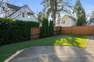 784 3rd St, Lake Oswego, OR 97034 - Photo 41