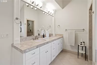 784 3rd St, Lake Oswego, OR 97034 - Photo 23