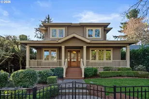 784 3rd St, Lake Oswego, OR 97034 - Photo 1