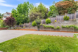 1420 NW Goodwin St, Camas, WA 98607 - Photo 5