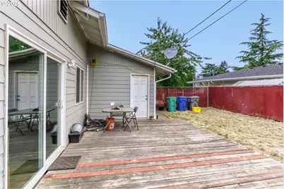 630 SE 134th Ave, Portland, OR 97233 - Photo 33