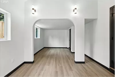 841 NE 113th Ave, Portland, OR 97220 - Photo 25