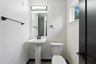 841 NE 113th Ave, Portland, OR 97220 - Photo 23