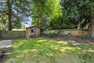 841 NE 113th Ave, Portland, OR 97220 - Photo 39