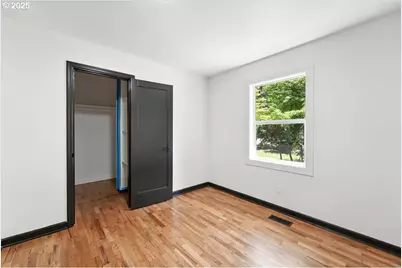 841 NE 113th Ave, Portland, OR 97220 - Photo 15