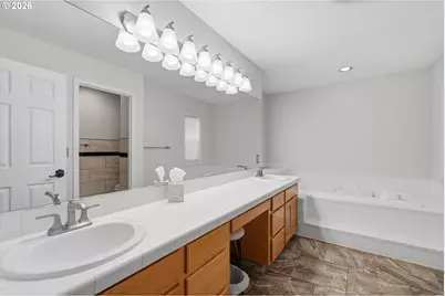 16867 Wight Ln, Lake Oswego, OR 97035 - Photo 31