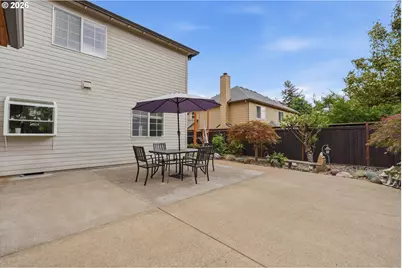 16867 Wight Ln, Lake Oswego, OR 97035 - Photo 43