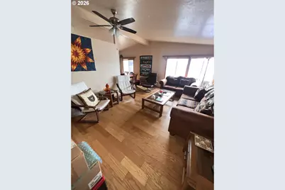 94120 Strahan St #50, Gold Beach, OR 97444 - Photo 7